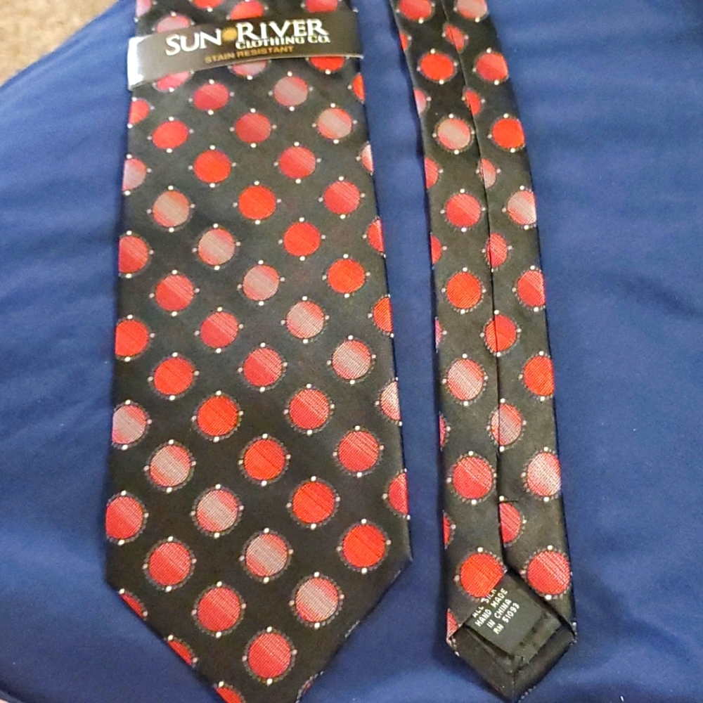Sun River clothing Co. Men's neck tie, new